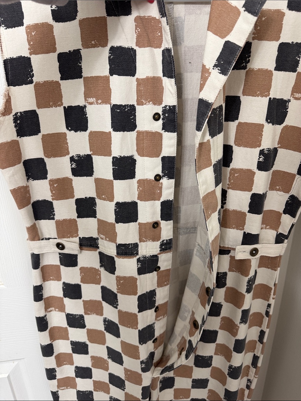 Sleeveless Checker Jumpsuit in Cream, Black & Brown - Picture 5 of 10